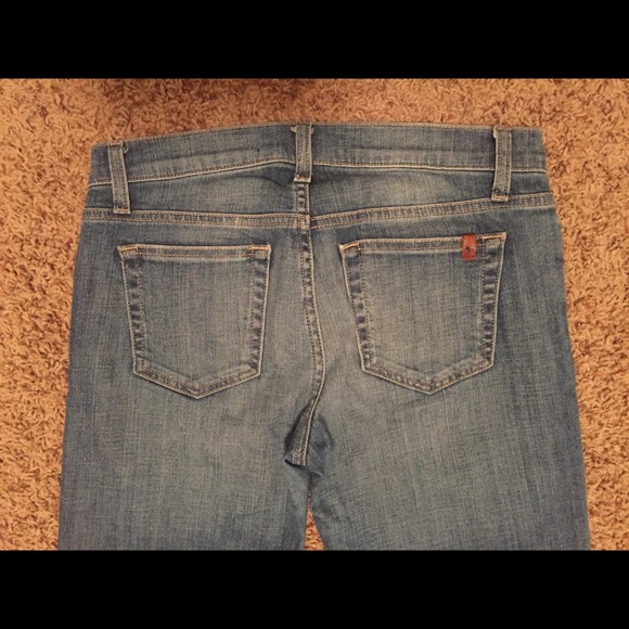 Joe’s Jeans- Cropped - Picture 2 of 5